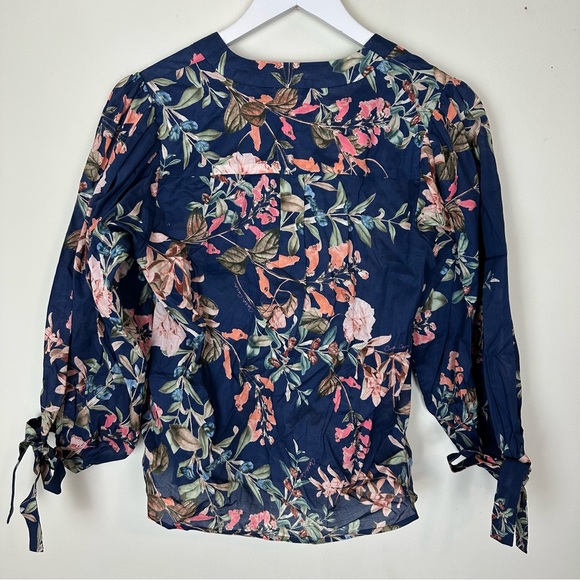 Cara Cara Win Floral Top Blouse - Picture 8 of 11